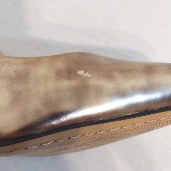 Vince Camuto VC - Kain women's gold heels size (7.1/2) - Picture 16 of 16